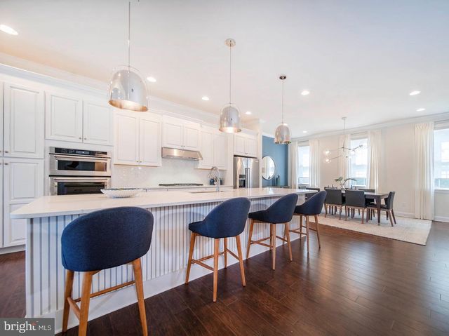 2562 RIDDLE AVE, Wilmington, DE 19806