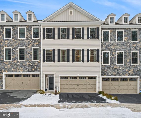 2562 RIDDLE AVE, Wilmington, DE 19806