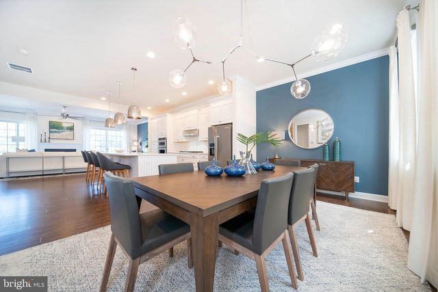 2562 RIDDLE AVE, Wilmington, DE 19806