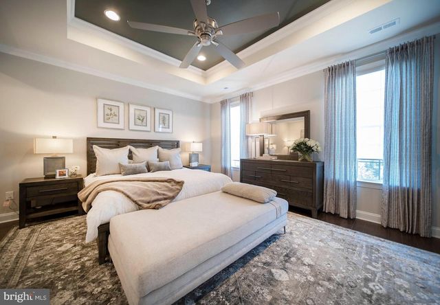 2562 RIDDLE AVE, Wilmington, DE 19806