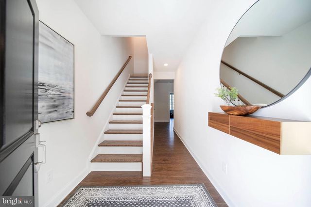 2562 RIDDLE AVE, Wilmington, DE 19806