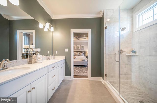 2562 RIDDLE AVE, Wilmington, DE 19806