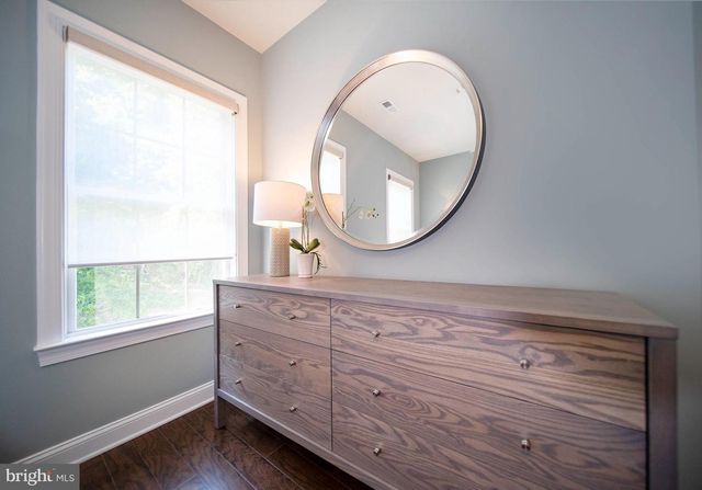 2562 RIDDLE AVE, Wilmington, DE 19806