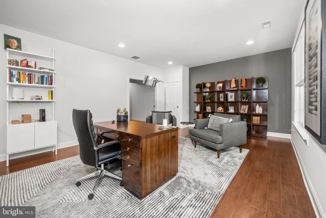 2562 RIDDLE AVE, Wilmington, DE 19806