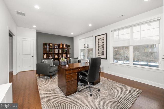 2562 RIDDLE AVE, Wilmington, DE 19806