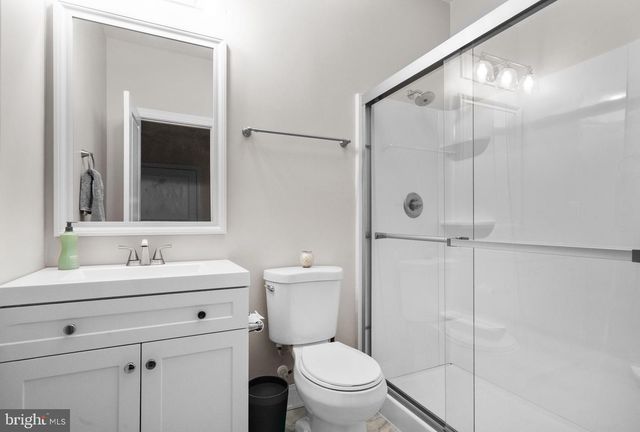 2562 RIDDLE AVE, Wilmington, DE 19806