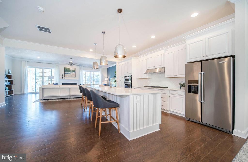 2562 RIDDLE AVE, Wilmington, DE 19806