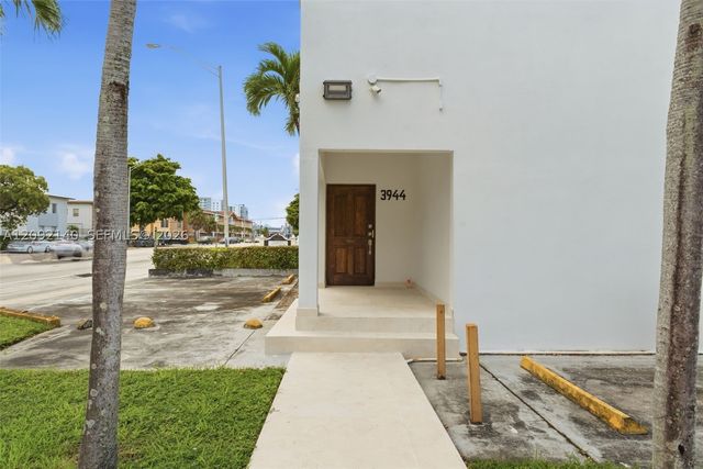 3944 W Flagler St, Miami, FL 33134