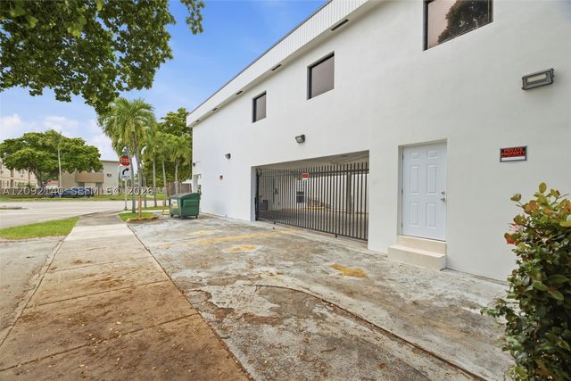 3944 W Flagler St, Miami, FL 33134