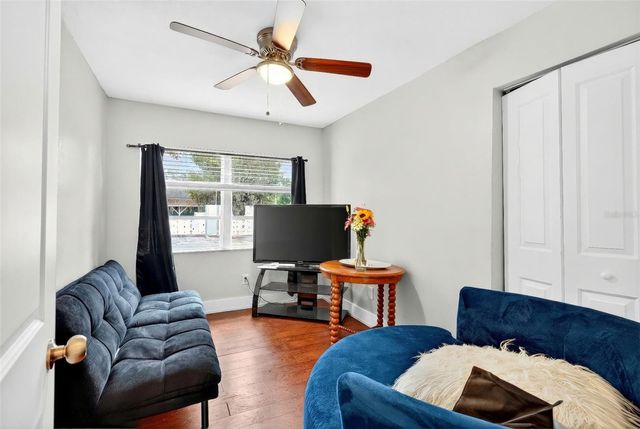 8917 N WILLOW AVENUE, Tampa, FL 33604