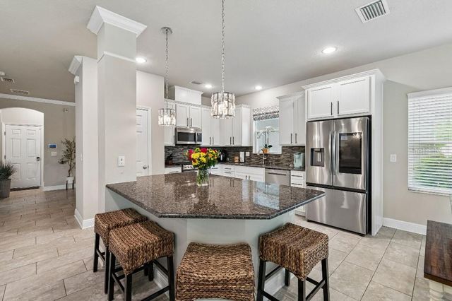 14304 PARKSIDE RIDGE WAY, Lithia, FL 33547