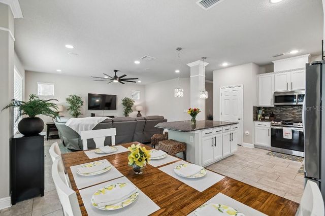 14304 PARKSIDE RIDGE WAY, Lithia, FL 33547