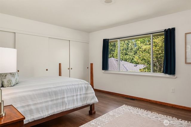 5757 64th Avenue NE, Seattle, WA 98105