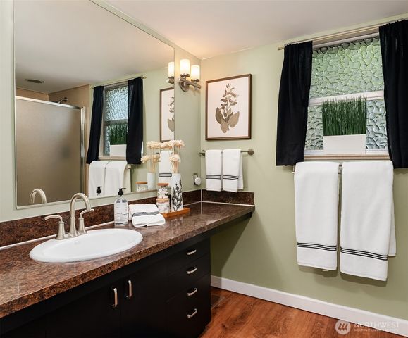 5757 64th Avenue NE, Seattle, WA 98105