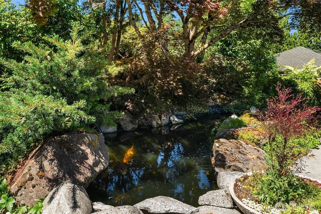 5757 64th Avenue NE, Seattle, WA 98105