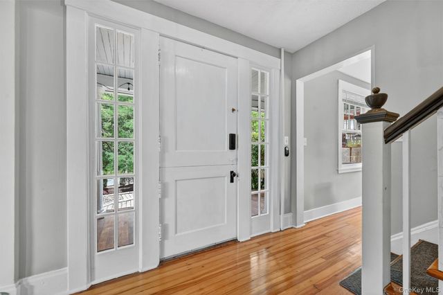 18 Mountain Road, Cornwall On Hudson, NY 12520