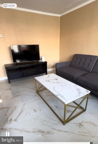 2839 HINSDALE DR, Baltimore, MD 21230