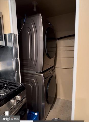 2839 HINSDALE DR, Baltimore, MD 21230