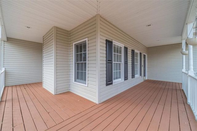 4998 Planters Way, Flowery Branch, GA 30542