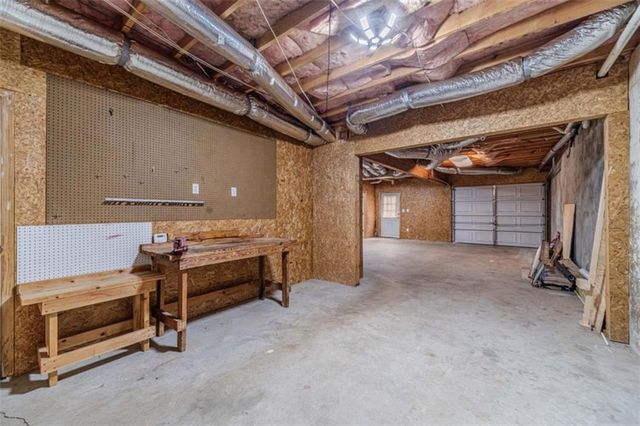 4998 Planters Way, Flowery Branch, GA 30542