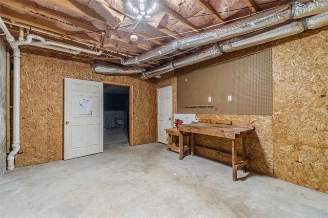 4998 Planters Way, Flowery Branch, GA 30542