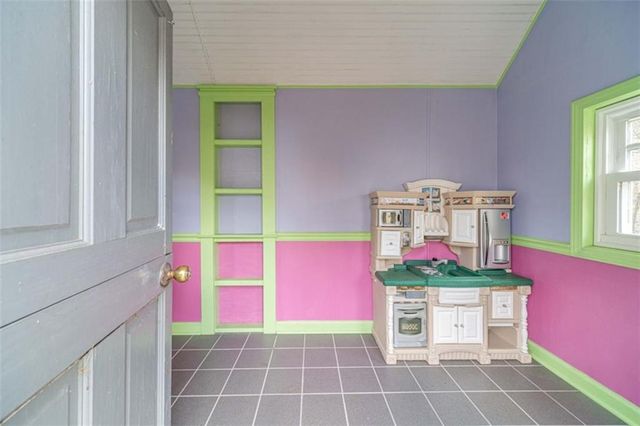 4998 Planters Way, Flowery Branch, GA 30542