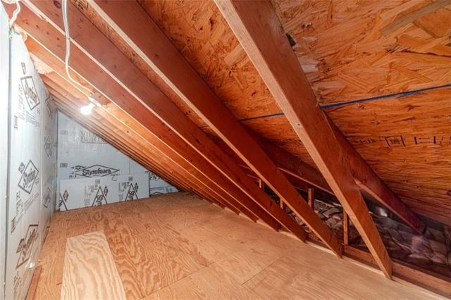 4998 Planters Way, Flowery Branch, GA 30542