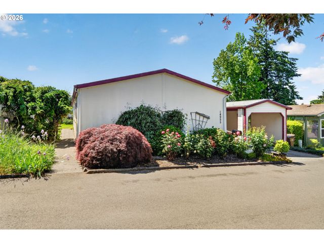 14955 S BLUE VISTA Dr 246, Oregon City, OR 97045