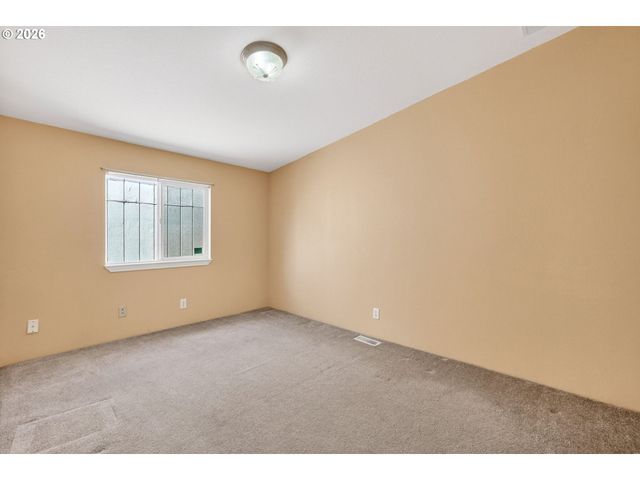 14955 S BLUE VISTA Dr 246, Oregon City, OR 97045