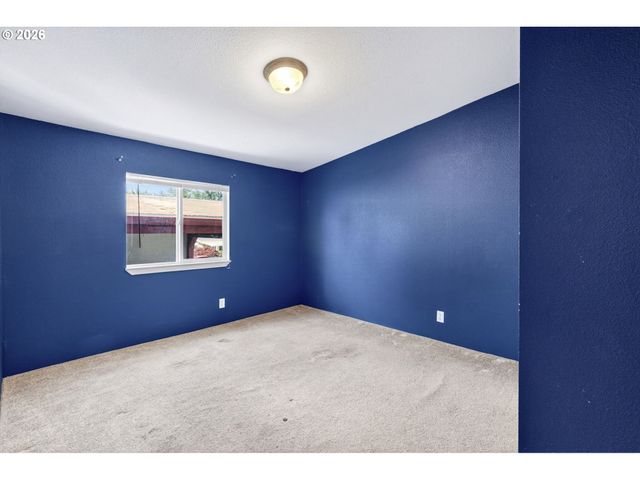 14955 S BLUE VISTA Dr 246, Oregon City, OR 97045