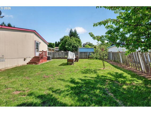 14955 S BLUE VISTA Dr 246, Oregon City, OR 97045