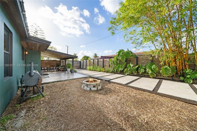 4315 SW 97th Ct, Miami, FL 33165