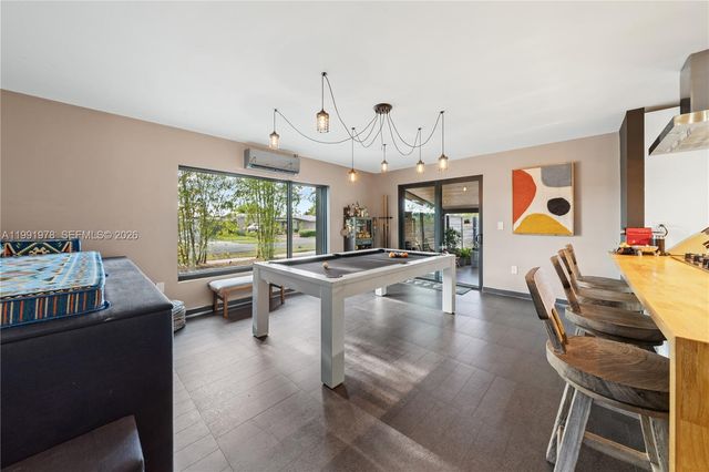 4315 SW 97th Ct, Miami, FL 33165