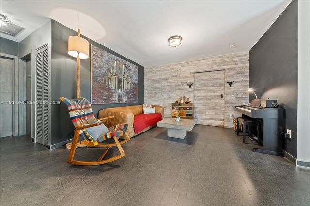 4315 SW 97th Ct, Miami, FL 33165