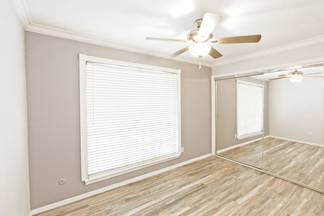 10590 High Hollows Drive 284, Dallas, TX 75230