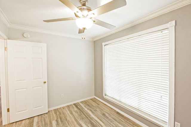 10590 High Hollows Drive 284, Dallas, TX 75230