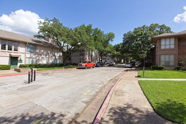 10590 High Hollows Drive 284, Dallas, TX 75230
