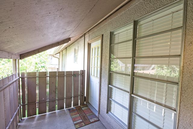 10590 High Hollows Drive 284, Dallas, TX 75230
