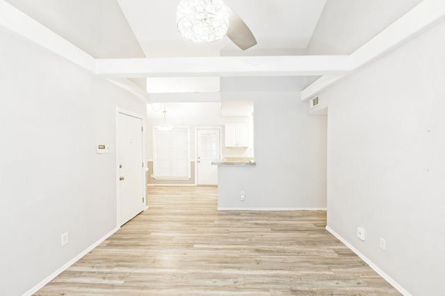 10590 High Hollows Drive 284, Dallas, TX 75230