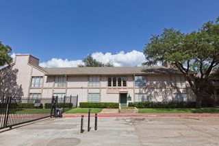 10590 High Hollows Drive 284, Dallas, TX 75230