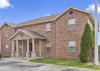 2917 Vineyards Parkway, 1, Branson, MO 65616