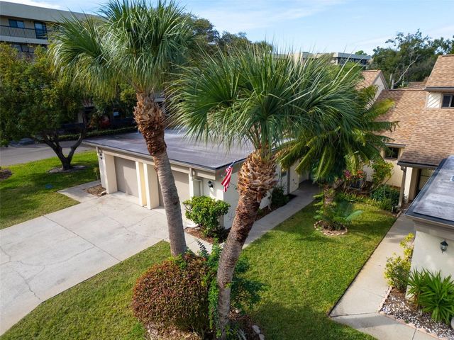 1202 PALM DRIVE, Tarpon Springs, FL 34689
