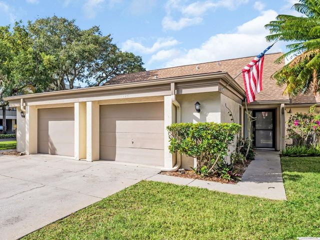 1202 PALM DRIVE, Tarpon Springs, FL 34689