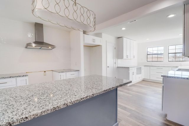 200 La Rosa Road, Long Beach, MS 39560