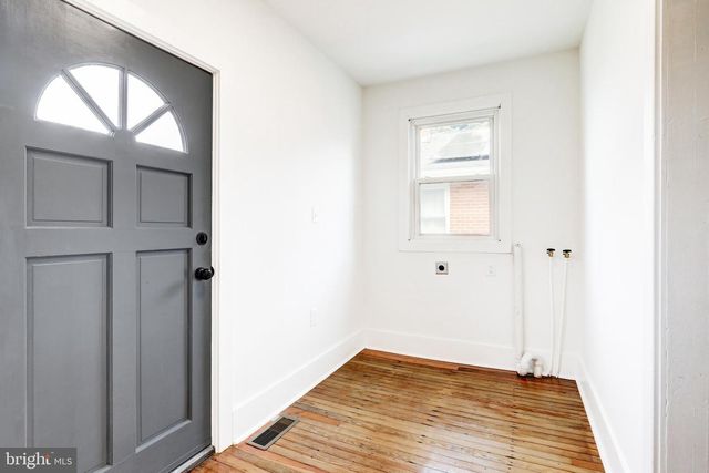 1421 E DERRY RD, Hershey, PA 17033