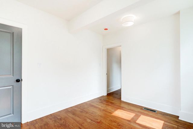 1421 E DERRY RD, Hershey, PA 17033