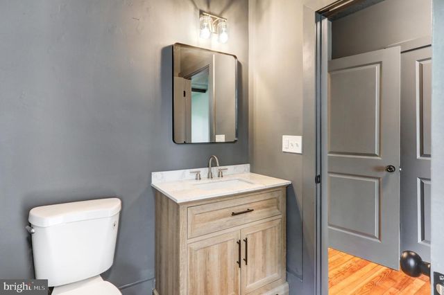 1421 E DERRY RD, Hershey, PA 17033