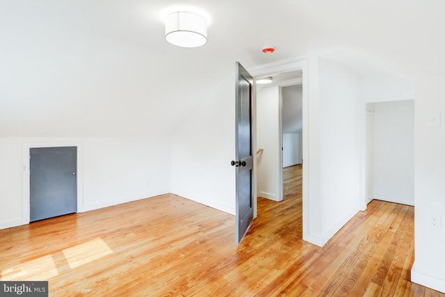 1421 E DERRY RD, Hershey, PA 17033
