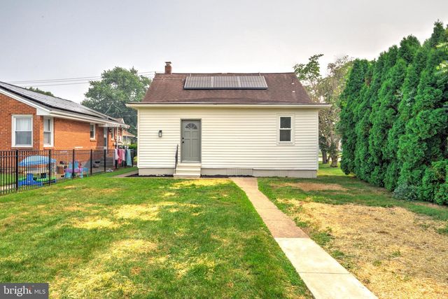 1421 E DERRY RD, Hershey, PA 17033