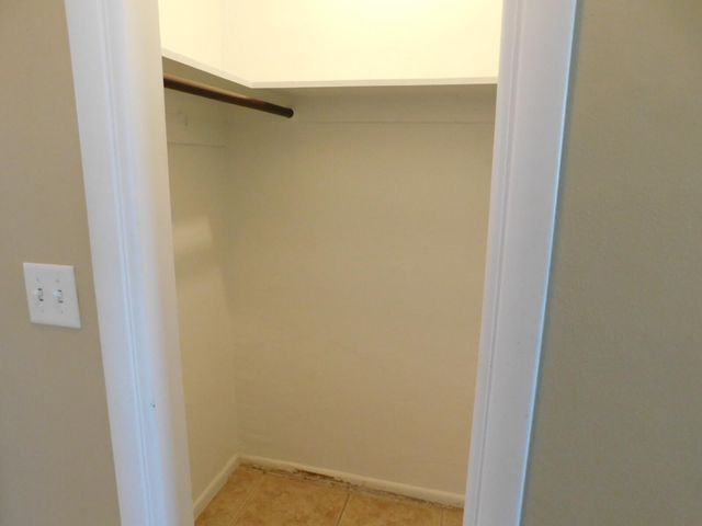 4770 NW 10 Court NW 306, Plantation, FL 33313